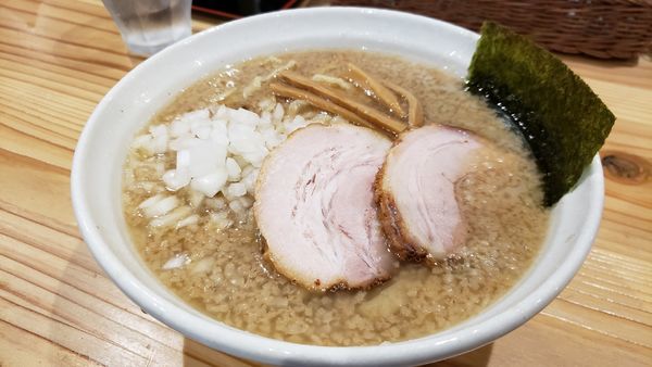 「背脂煮干らーめん 780円☆」@麺処いろ葉の写真