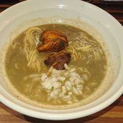 どろ煮干しラーメン750