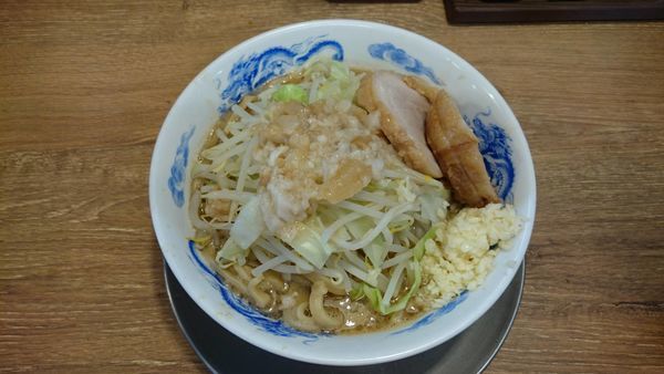 「ラーメン+豚1枚」@ジャンクガレッジ しらこばと公園前店の写真