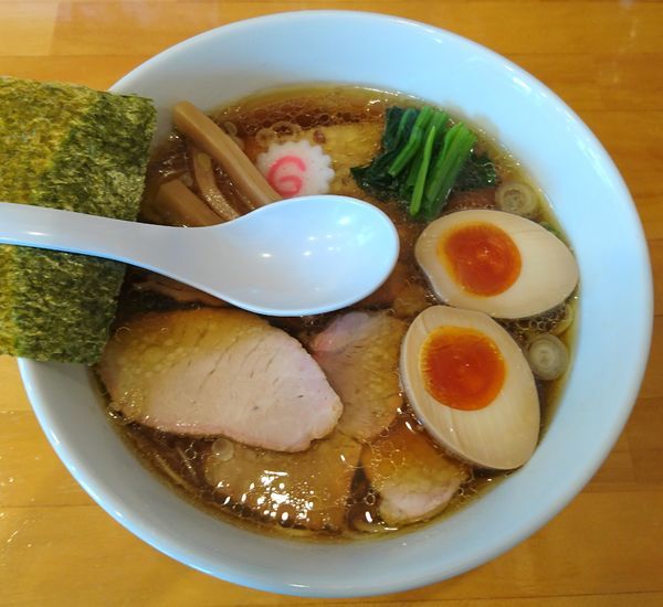 「焼豚麺＋味玉」@白河手打中華そば 法隆の写真