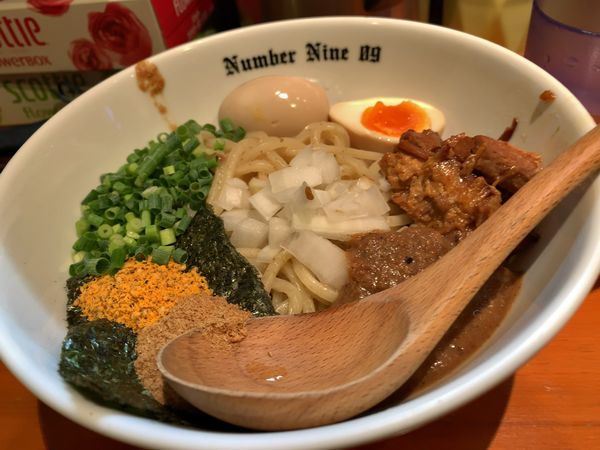 「油そば＋味玉」@麺Dining Number Nine 09の写真