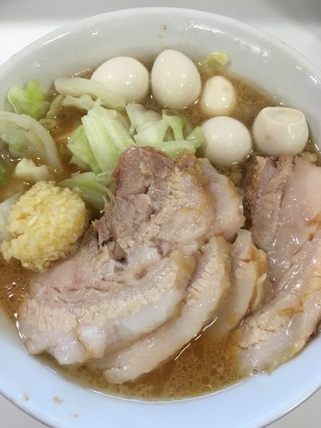 「ミニラーメン 豚券 うずら」@ハイパーファットンの写真