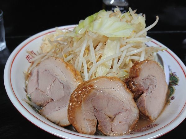 「大ラーメン300㌘ 豚２枚」@肉だしラーメン 濃い豚の写真