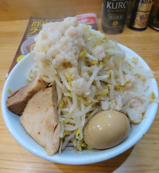 「ど豚骨ラーメン２００gヤサイ増し 味玉」@宮二郎の写真