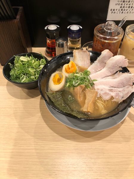 「特製濃厚中華そば」@特濃中華そば龍桜の写真