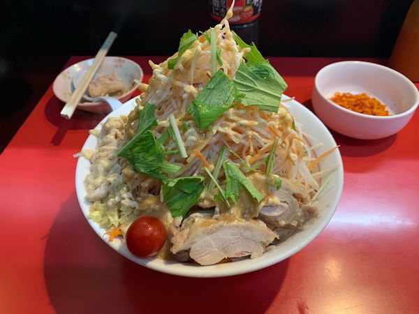 「冷やし中華普通(900円)豚追加1枚(100円)」@千里眼の写真