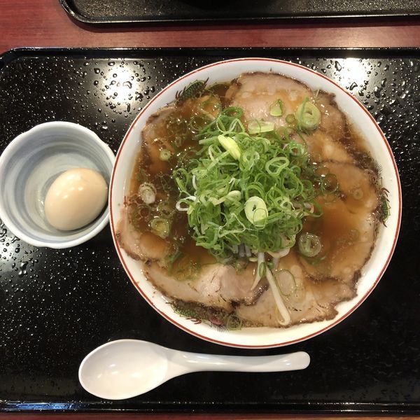 「中華そば 麺かため 味玉トッピング」@中華そば 焼きめし やま本の写真