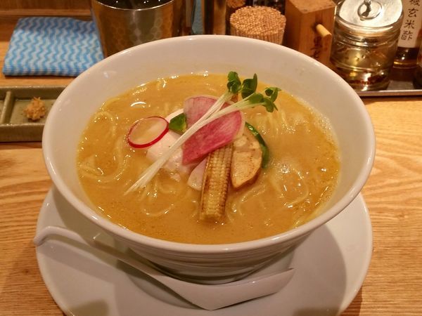 「鶏白湯醤油SOBA」@銀座 篝 札幌店の写真