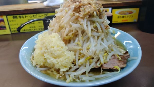 「中ラーメン、野菜チョイマシ、アブラ&ニンニク、マシ」@立川マシマシ秘密工場の写真