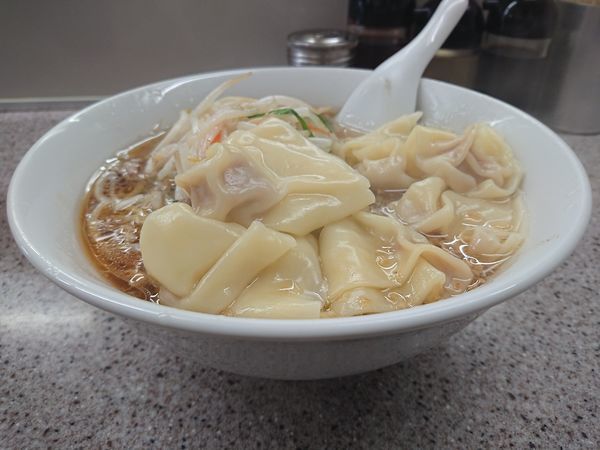 「もやしワンタン麺」@中華麺店 喜楽の写真