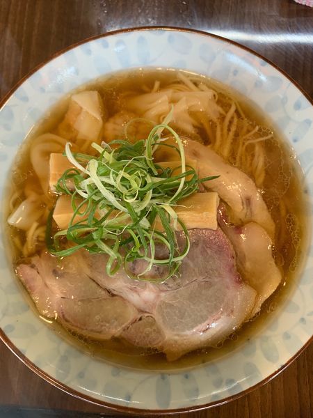 「地鶏わんたんめん」@寿製麺よしかわ 保谷店の写真