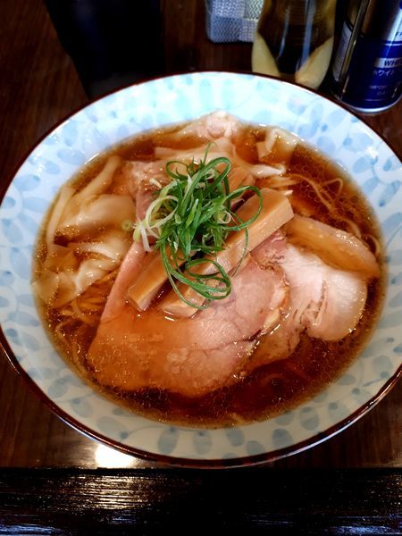 「地鶏わんたん麺800円」@寿製麺よしかわ 保谷店の写真