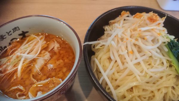 「旨辛柚子醤油（限定９５０円）＋大辛（５０円）＋大盛無料」@小麦と肉 桃の木の写真