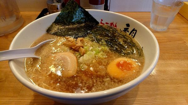 「背油醤油ら～めん+昆布」@ら〜めん香月 池尻大橋店の写真