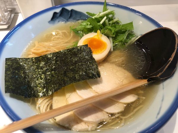 「柚子塩らーめん(淡麗・鶏チャーシュー)」@AFURI 新宿ルミネの写真