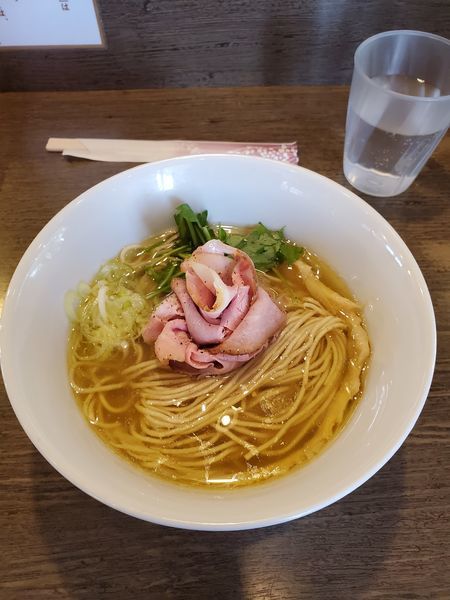「燻製油の塩らーめん(限定C￥930)」@らーめん楓の写真
