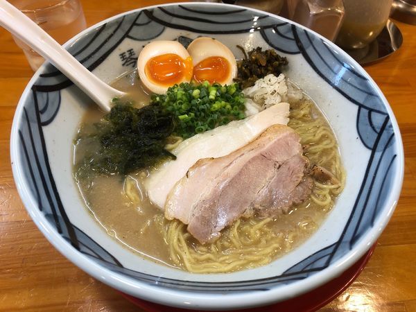 「琴海ラーメン 大盛 890円」@長崎らーめん 琴海の写真