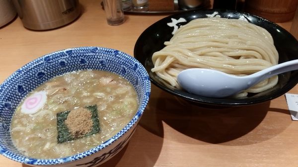 「つけ麺大盛り」@六厘舎の写真