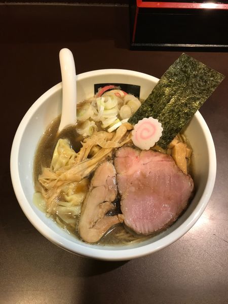 「ワンタン煮干しそば」@おおぜき中華そば店の写真