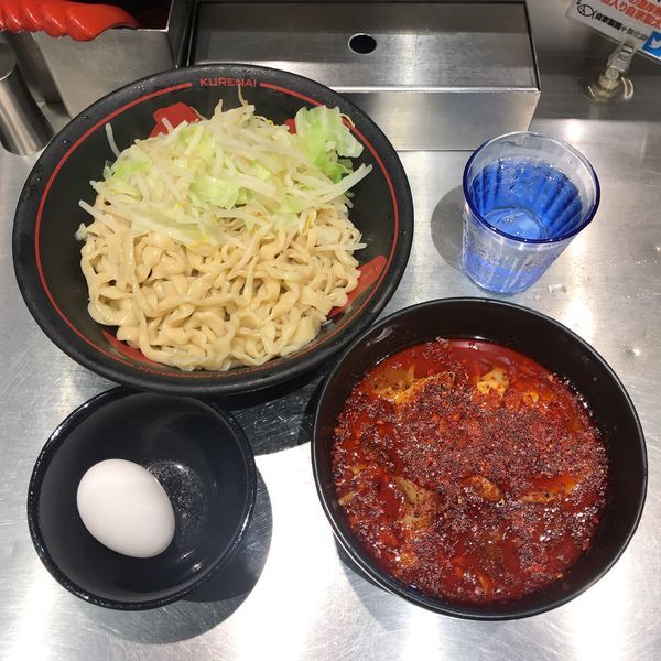 「鬼紅つけ麺＋温泉たまご」@麺創研 紅 府中の写真
