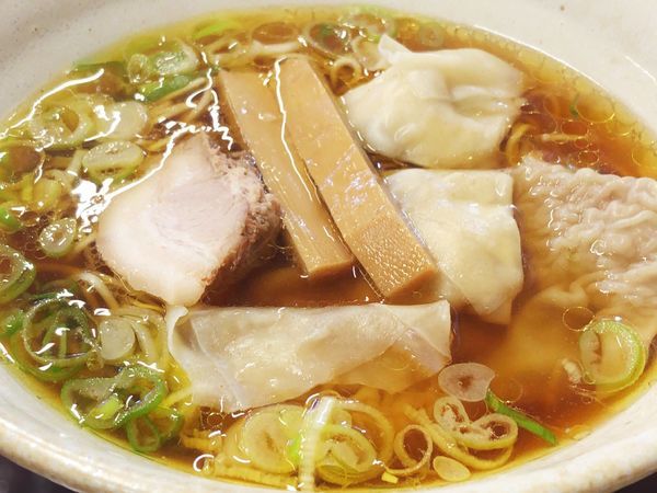 「ワンタン麺(醤油)普通盛」@中華そば 弥太郎の写真