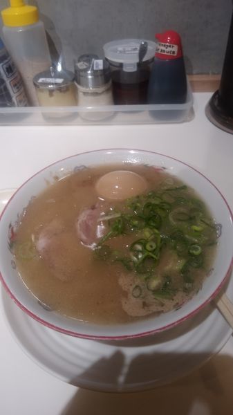 「ラーメン＋味玉」@八ちゃんラーメン ラーメン博物館店の写真
