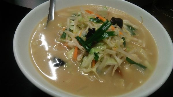 「とんこつチャンポン 842円」@Chinese Restaurant よ志乃 京成店の写真