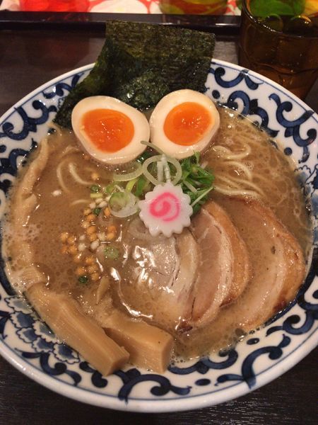 「東京駅らー麺➕麺固め」@東京駅 斑鳩の写真