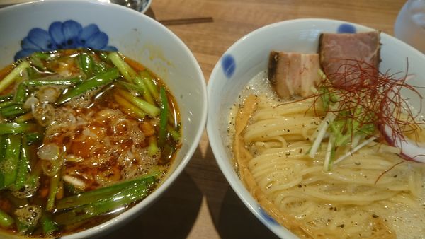 「ニラとイカ煮干しの辛つけ麺（限定、１０００円）」@Niiの写真