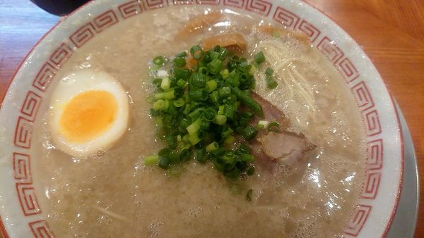 「博多こってり」@濃厚豚骨らーめん 博多一路の写真