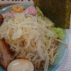 二郎系 特製ラーメン  カツオ野菜ﾏｼﾆﾝﾆｸ