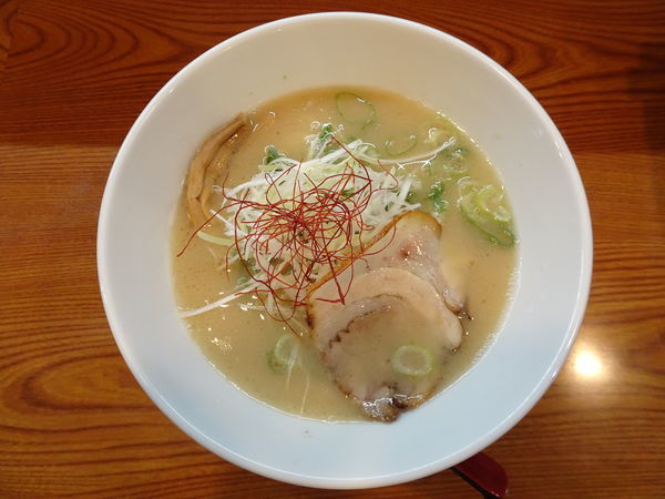 「鶏豚骨【炙り】」@鶏豚骨ラーメン 麺屋かがりの写真