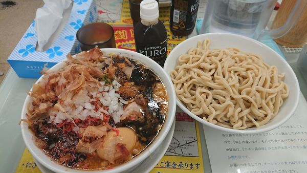 「濃厚ﾌﾞﾗｯｸ海老味噌つけ麺950円+他」@ラーメン 富次郎 堀町店の写真