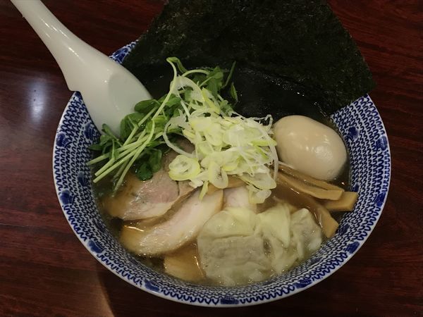 「特製ふくろう麺 醤油」@麺や ふくろうの写真