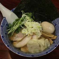 特製ふくろう麺 醤油