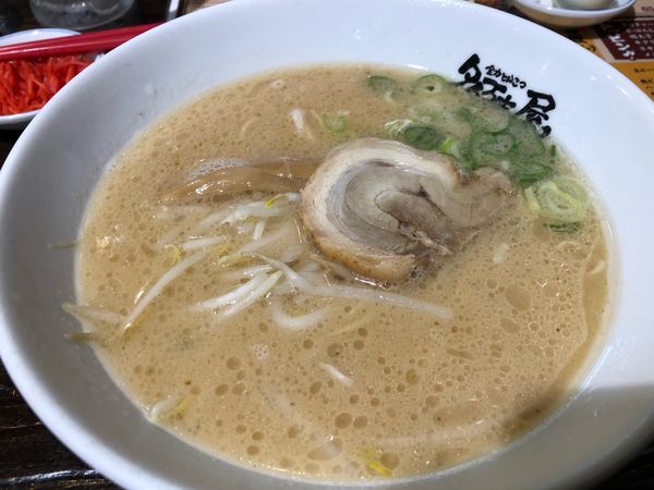 「全力とんこつラーメン」@全力とんこつ 多万吉屋の写真