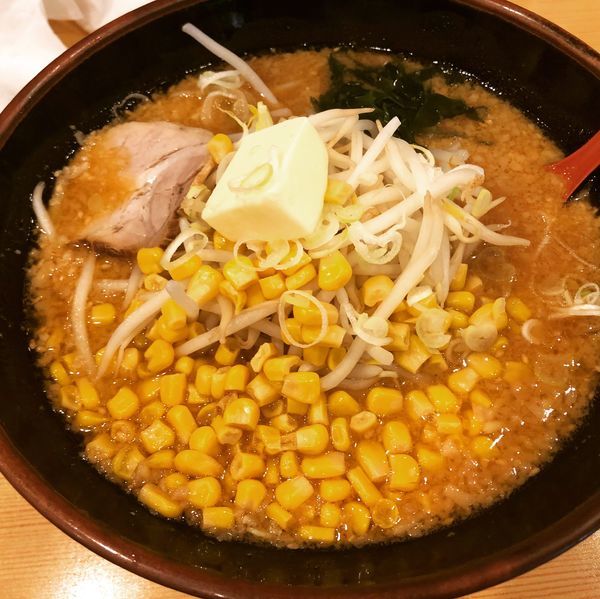 「みそバタコーンラーメン」@きかん坊ラーメン 扇橋店の写真