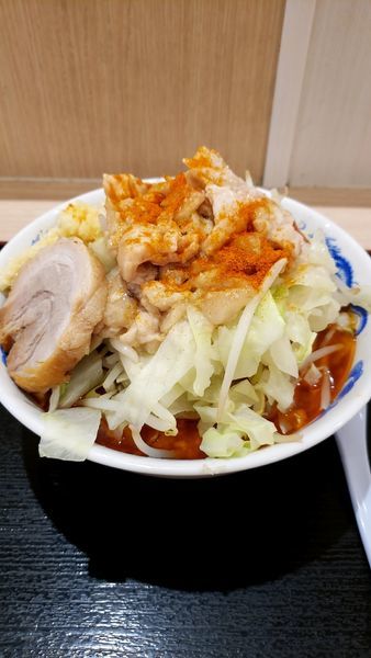 「辛ラーメン全マシニンニクアブラトリプル」@ジャンクガレッジ イオン北戸田店の写真