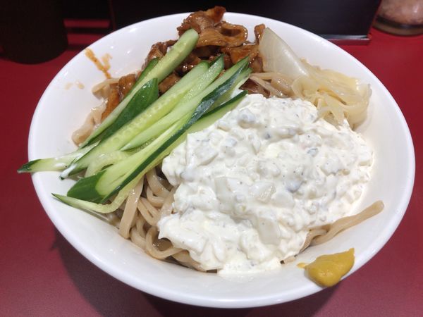 「すごい冷やし中華」@立川マシマシ 国分寺店の写真