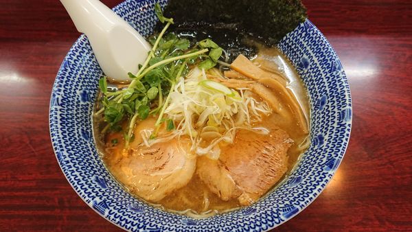 「醤油　６８０円」@麺や ふくろうの写真