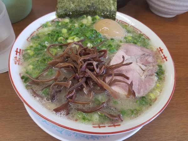 「ねぎらーめん¥800+味玉¥100+替玉¥100」@博多長浜らーめんもりやの写真