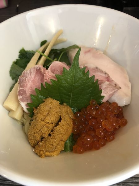 「【限定】北海道産生ウニ・イクラのまぜそば¥980」@麺匠えにしの写真