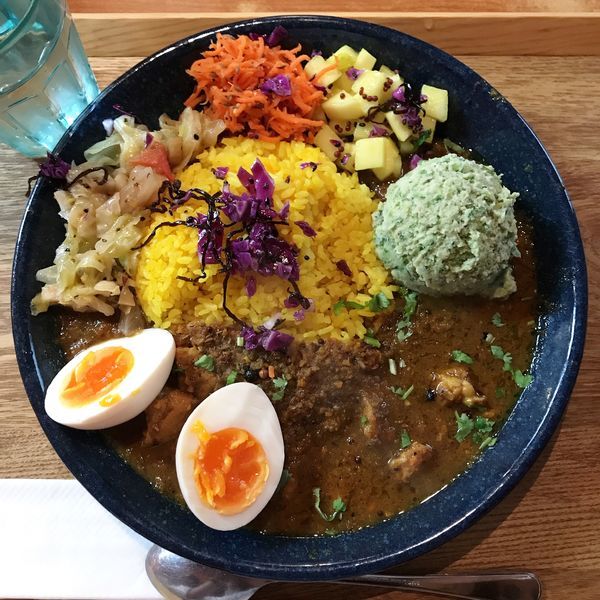 「スパイスチキンカレー定食」@スパイスカレー青藍の写真