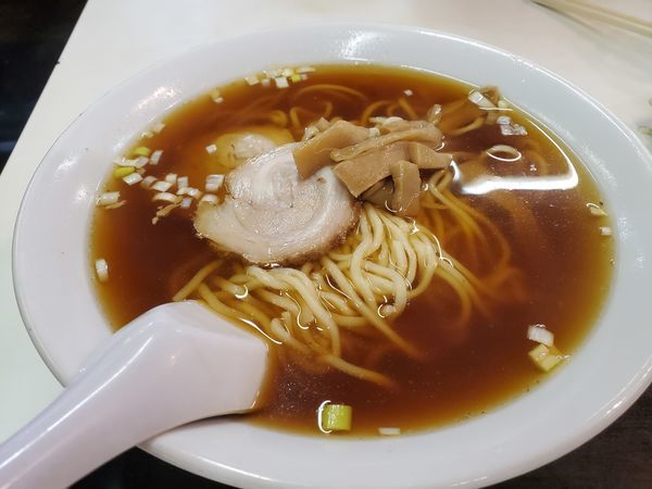 「ラーメン550円」@横浜飯店の写真