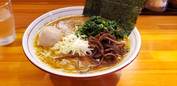 「並　ほうれん草　味玉　半ライス」@とんこつ らい斗の写真