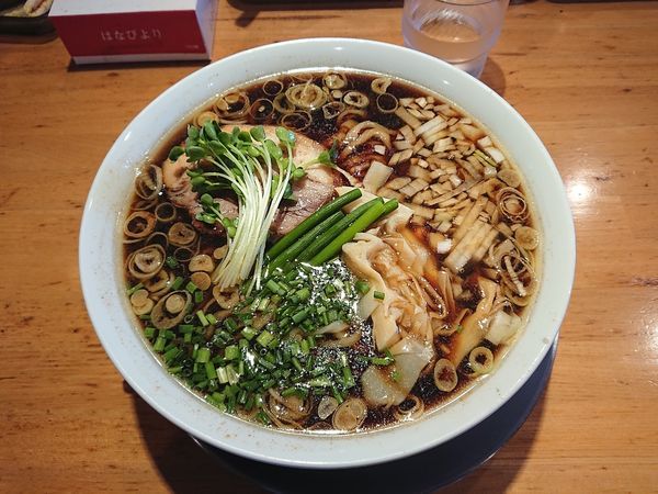 「谷家ブラック 800円」@手打ちラーメン 谷家の写真