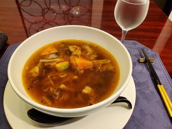 「牛やわらか煮トマトスープ麺」@中国名菜 敦煌 （チュウゴクメイサイ トンコウ）の写真