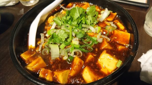 「特製冷やし刀削麺、麻婆麺」@刀削麺 張家 麹町店の写真