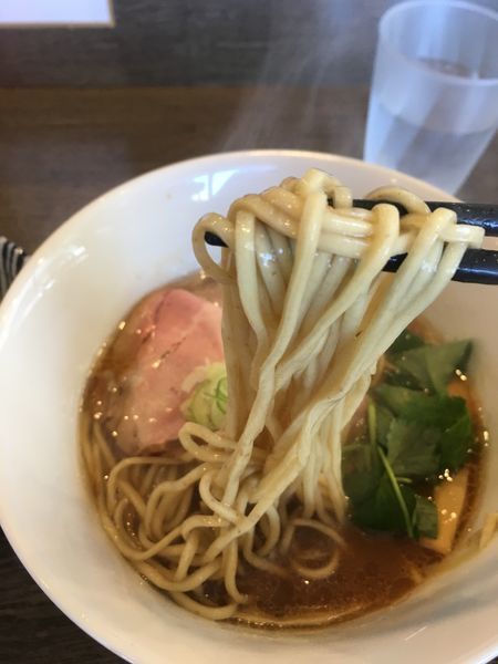 「醤油ラーメン」@らーめん楓の写真