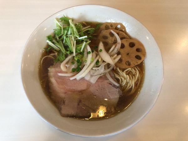 「醤油そば」@麺や 彩～iro～の写真